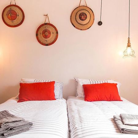 Number5 Guesthouse เคปทาวน์ ภายนอก รูปภาพ