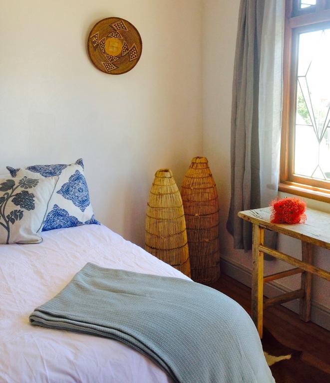 Number5 Guesthouse เคปทาวน์ ห้อง รูปภาพ